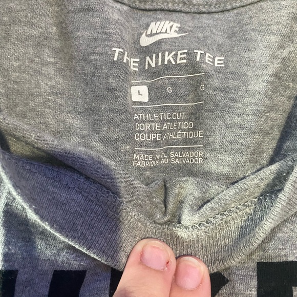 Mens Nike T-shirt - Picture 3 of 4